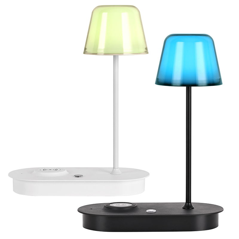 Trådlös laddningsdisklampa med RGB -ljus